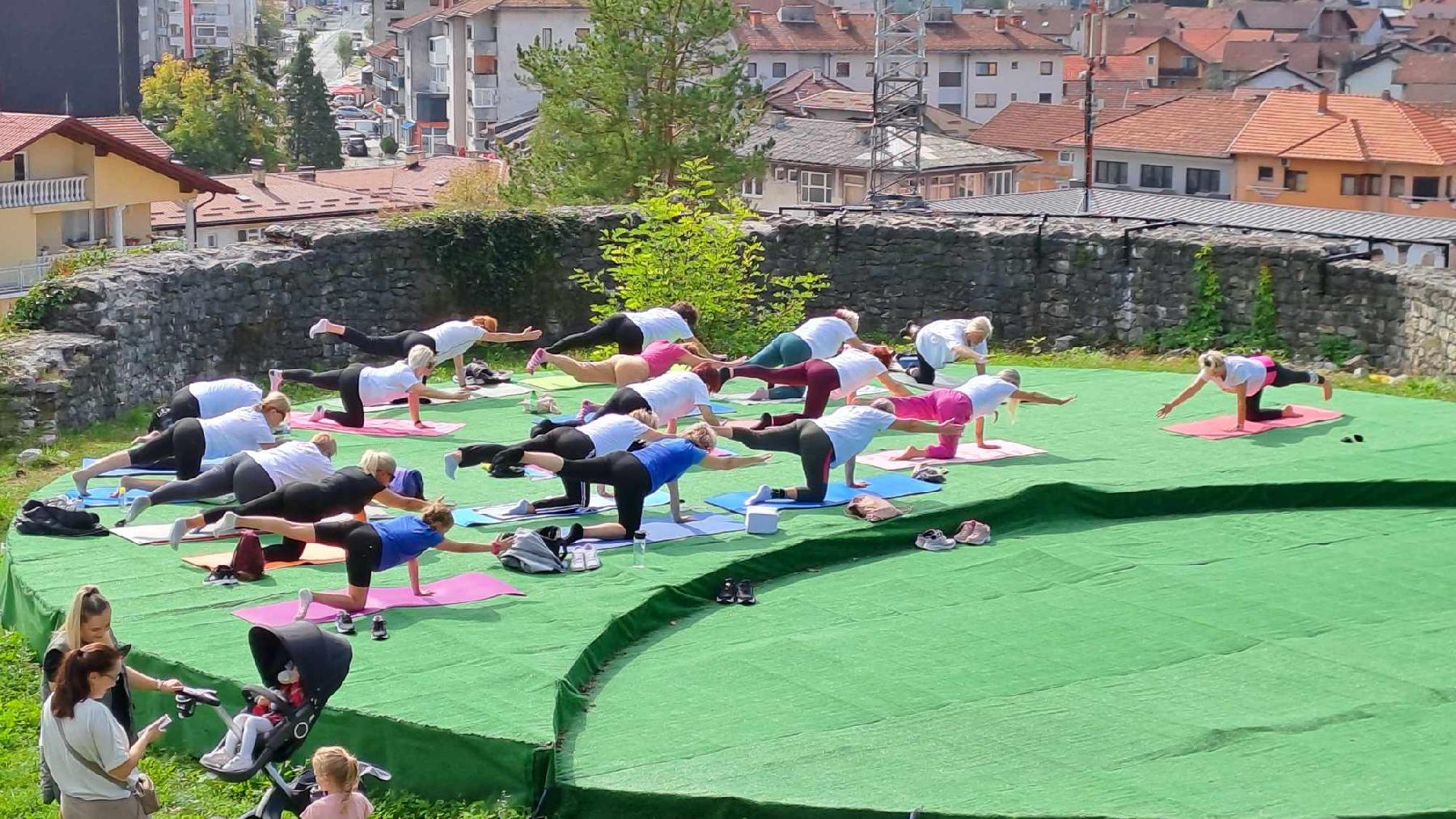 Jogom za podršku i zdravlje
