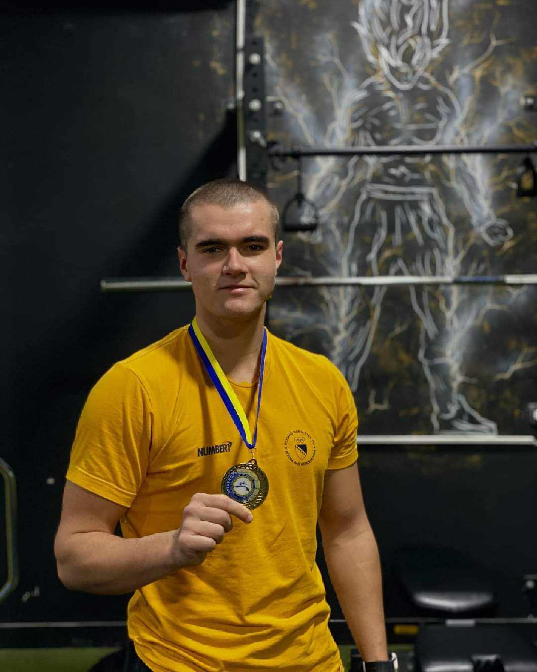 SENAID VELADŽIĆ - Rad, rad i samo rad donosi uspjeh!