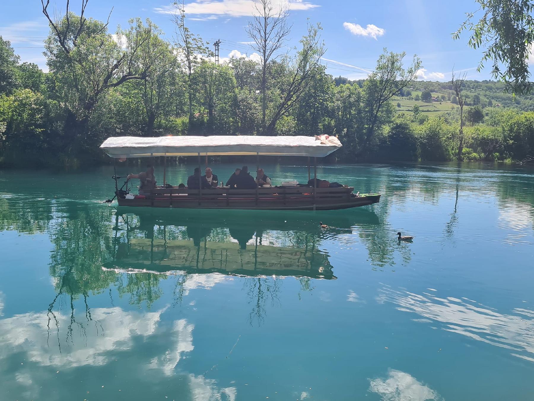   Otkrijte autentičnu bosansku kuhinju i jedinstveno iskustvo prirodne avanture 
